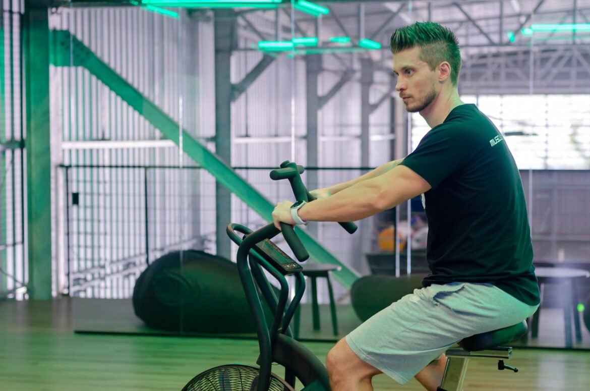exercise-bicycle-6486193_1920